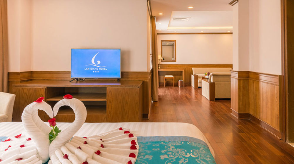 Lam Giang Hotel Вин Екстериор снимка