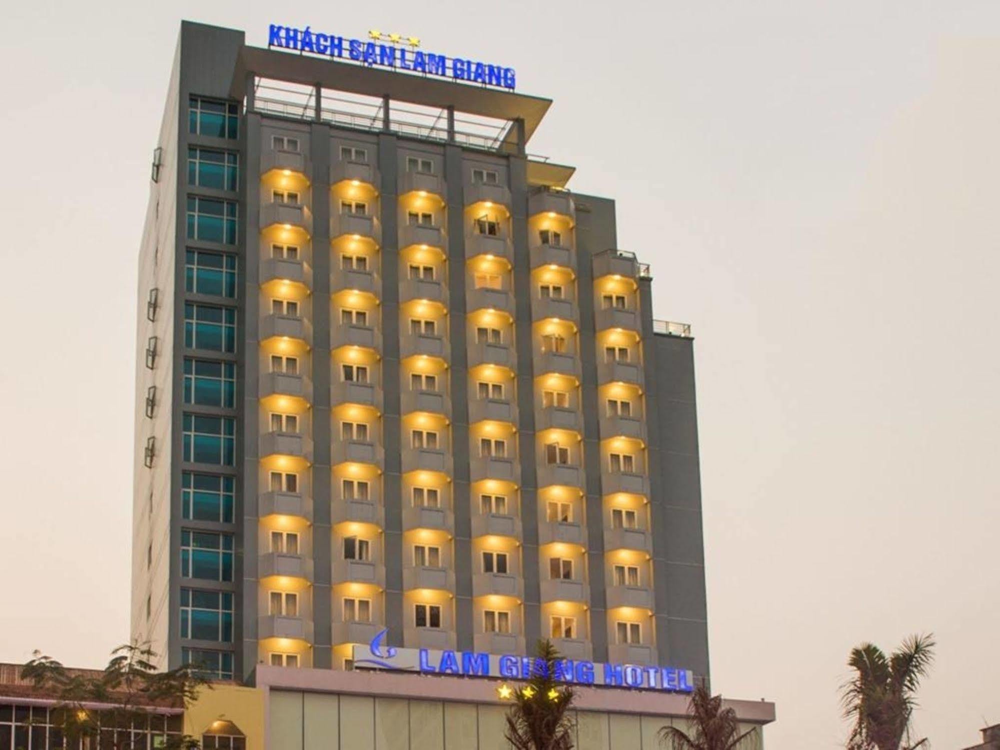Lam Giang Hotel Вин Екстериор снимка