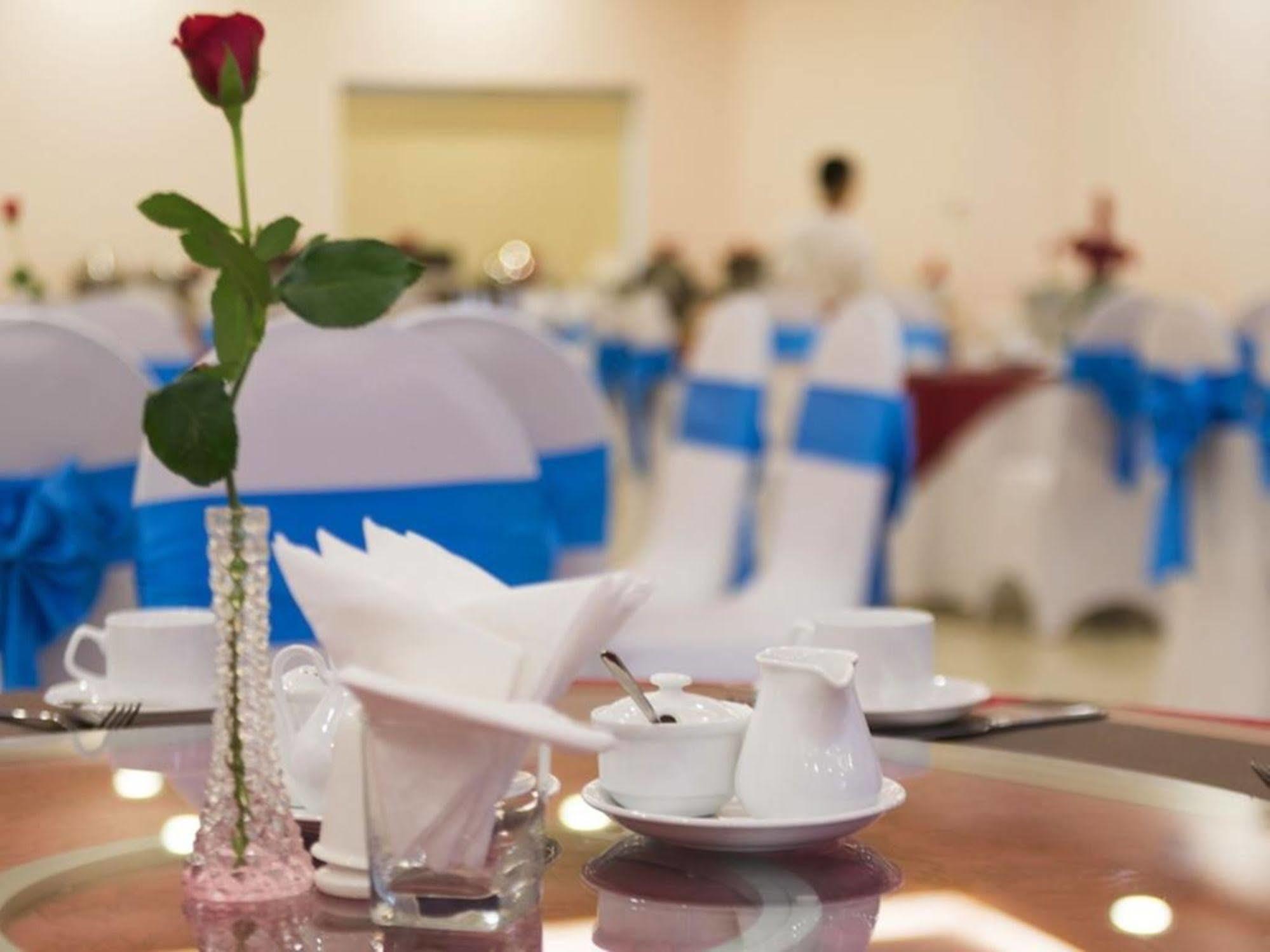 Lam Giang Hotel Вин Екстериор снимка