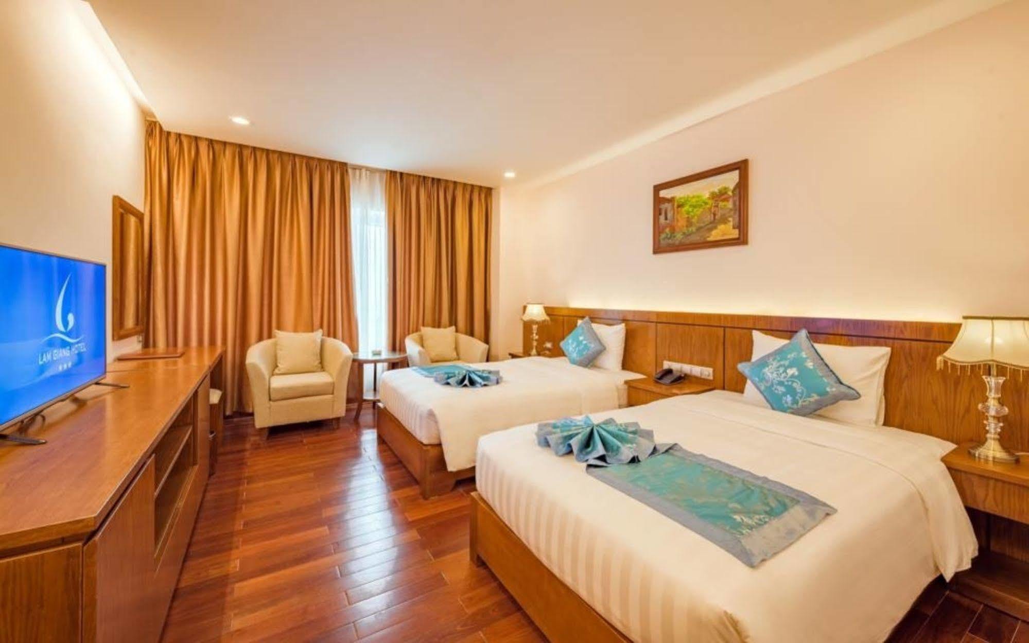 Lam Giang Hotel Вин Екстериор снимка