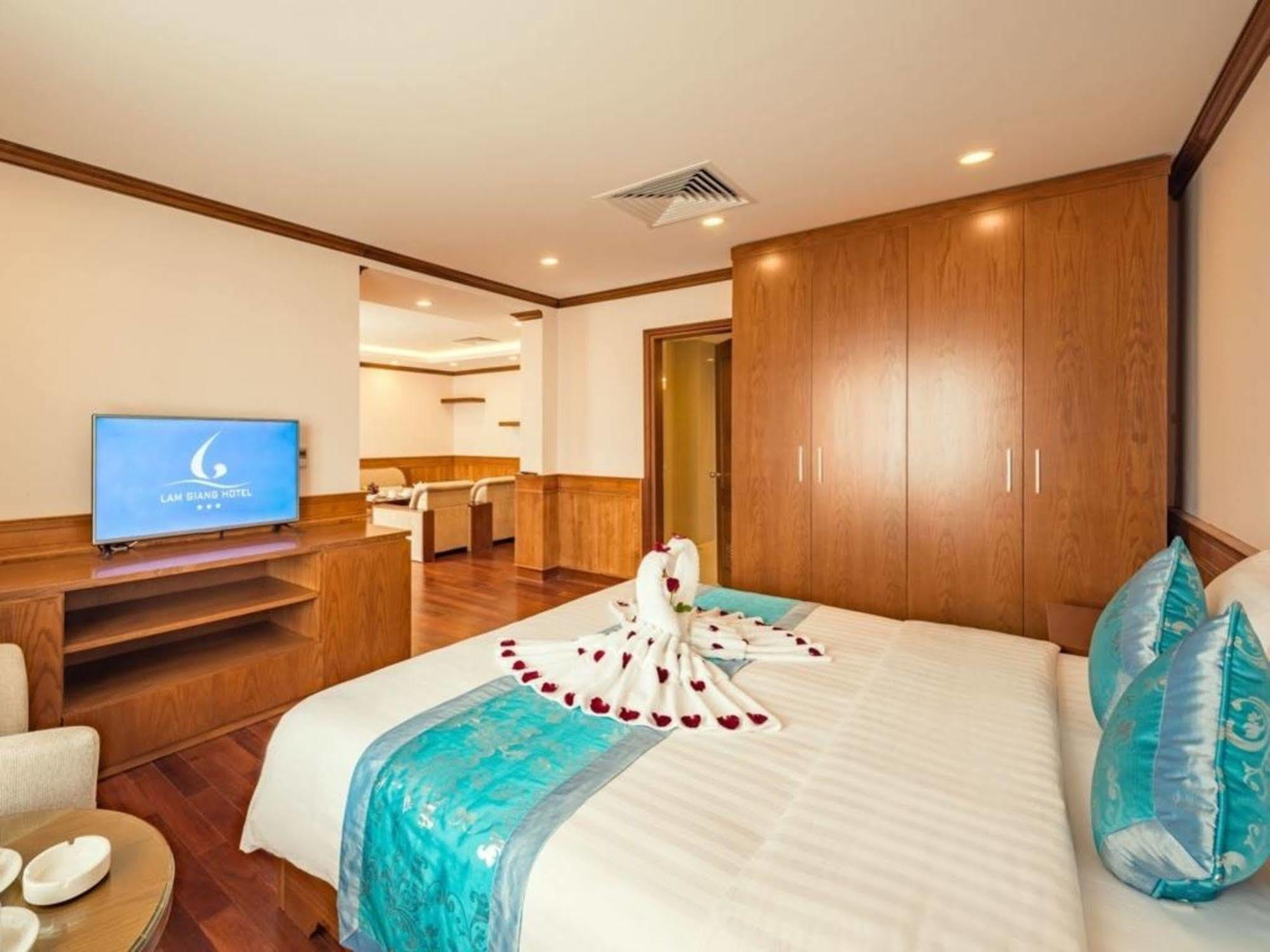 Lam Giang Hotel Вин Екстериор снимка