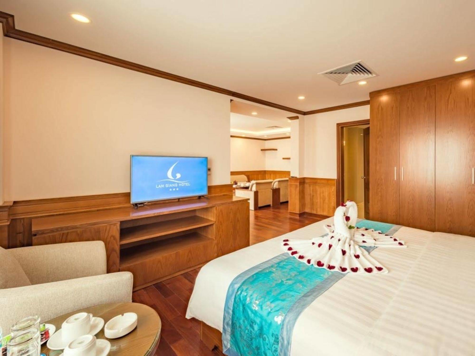 Lam Giang Hotel Вин Екстериор снимка