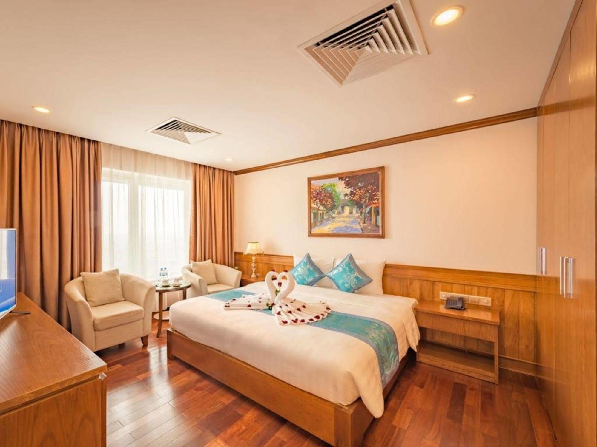Lam Giang Hotel Вин Екстериор снимка