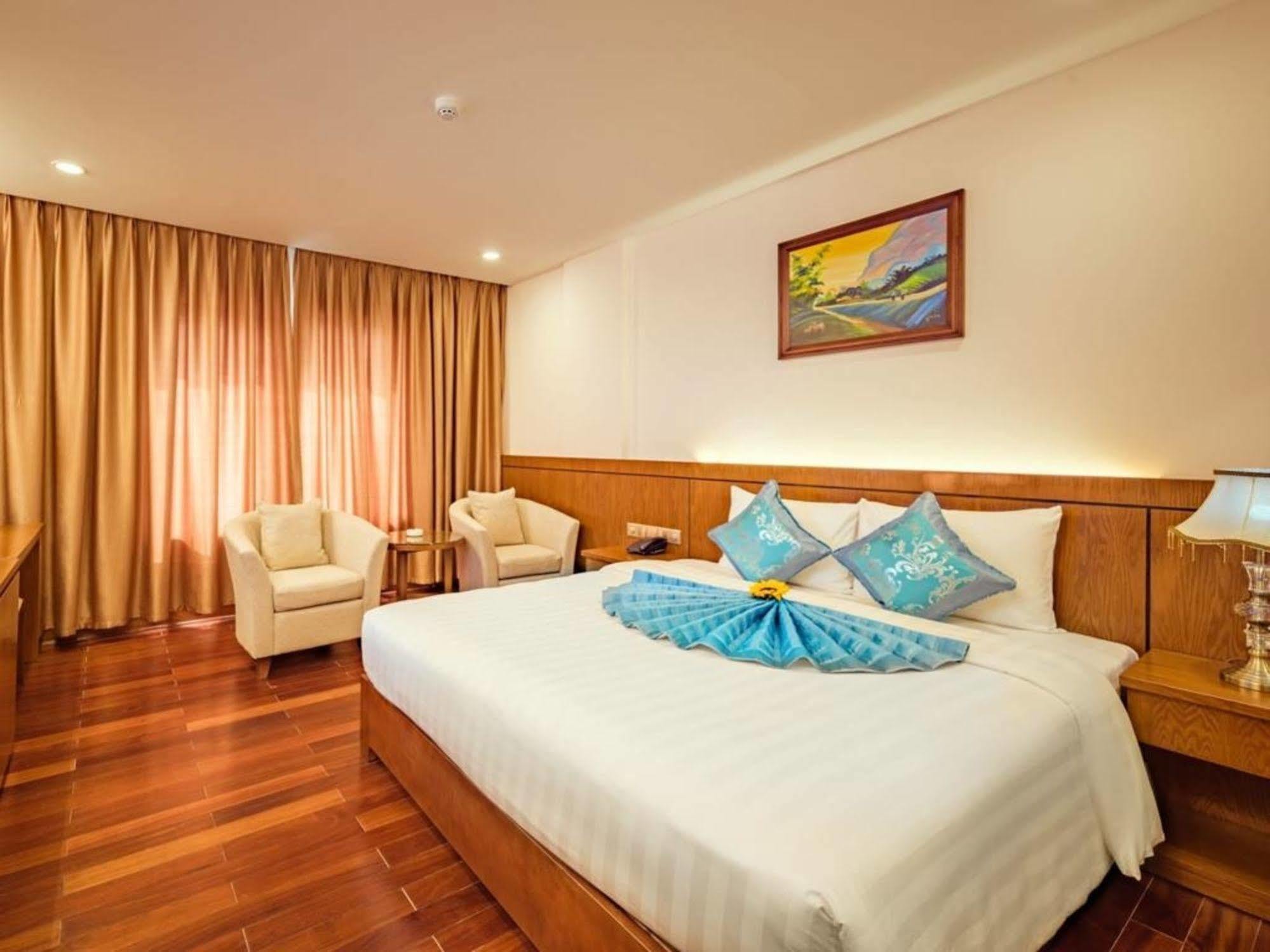 Lam Giang Hotel Вин Екстериор снимка